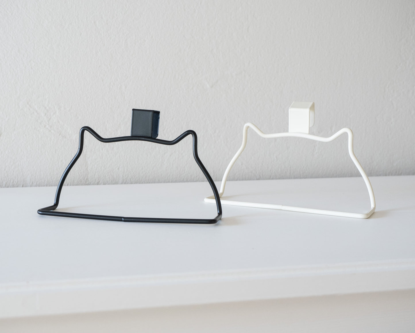 Cat-shaped Towel Hanger
